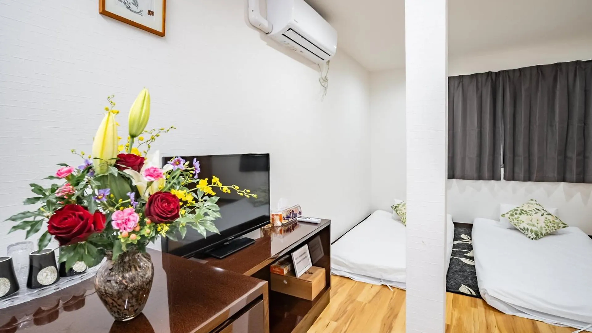 Apartment 梟の宿 岛之内2号馆 步行200M至道顿堀! 徒步5分钟日本桥站! 心斋桥8分钟 黑门市场15分种徒步圈内 !中央区66平方2间房可住7人 Osaka Japan